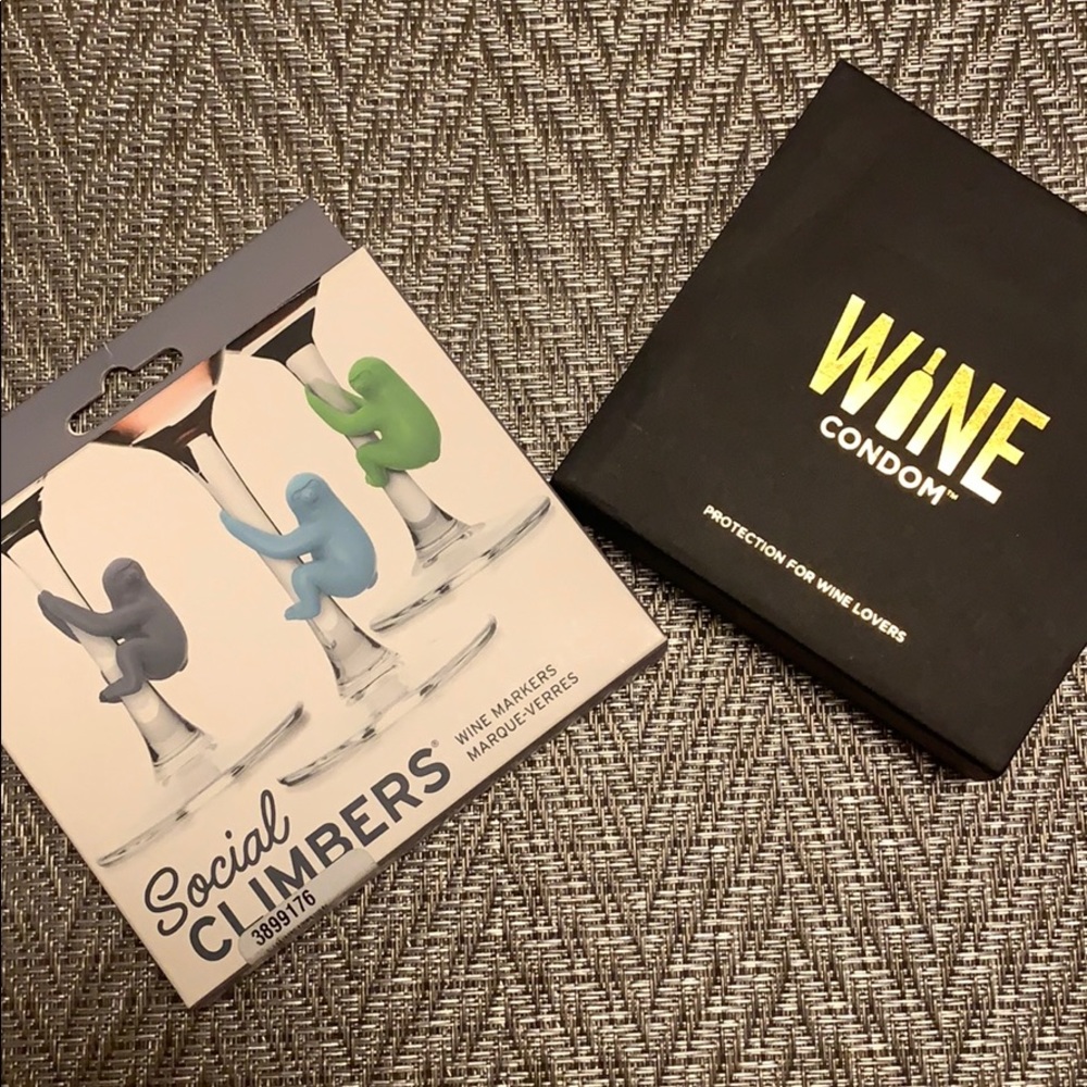 NWT | Wine Accessories